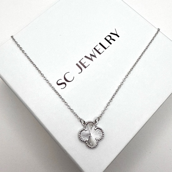 Clover Necklace Silver Tone Double Sided Luxury Jewelry - Picture 6 of 10